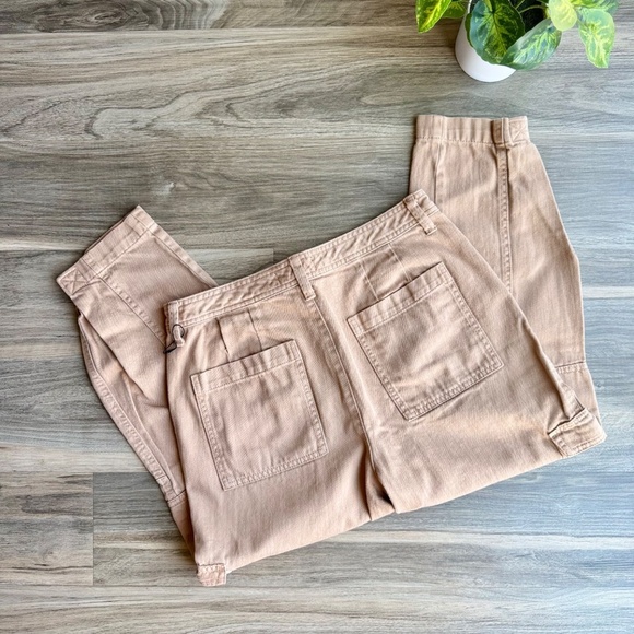Banana Republic High Rise Tapered Utility Cargo Pants Iced Latte Brown Size 6 - Picture 13 of 14